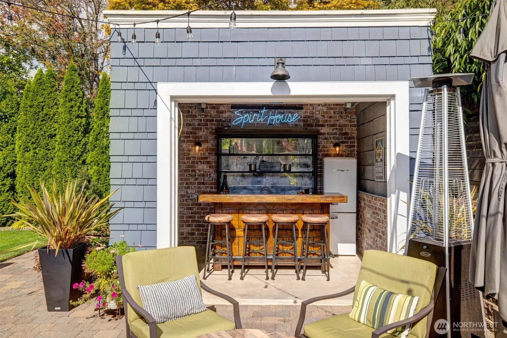 1834 N 54th Street , Seattle, WA 98103