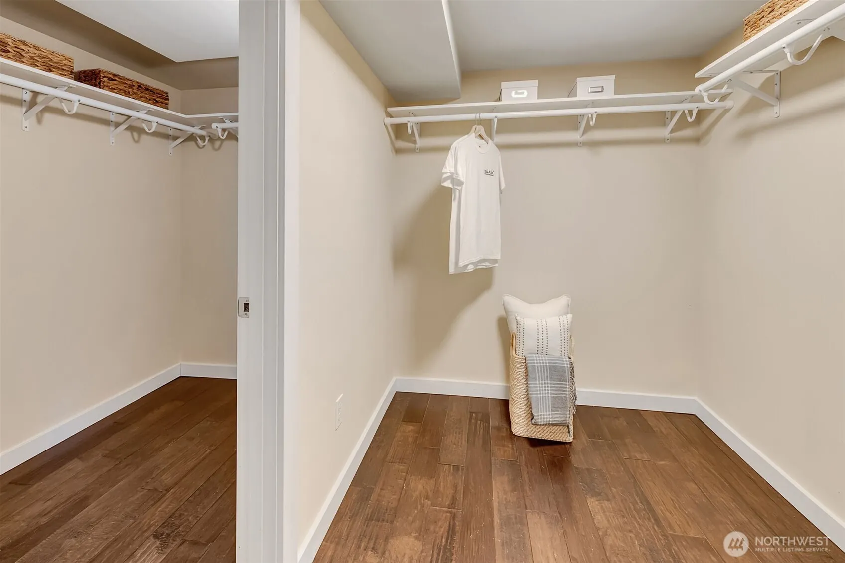 1834 N 54th Street , Seattle, WA 98103