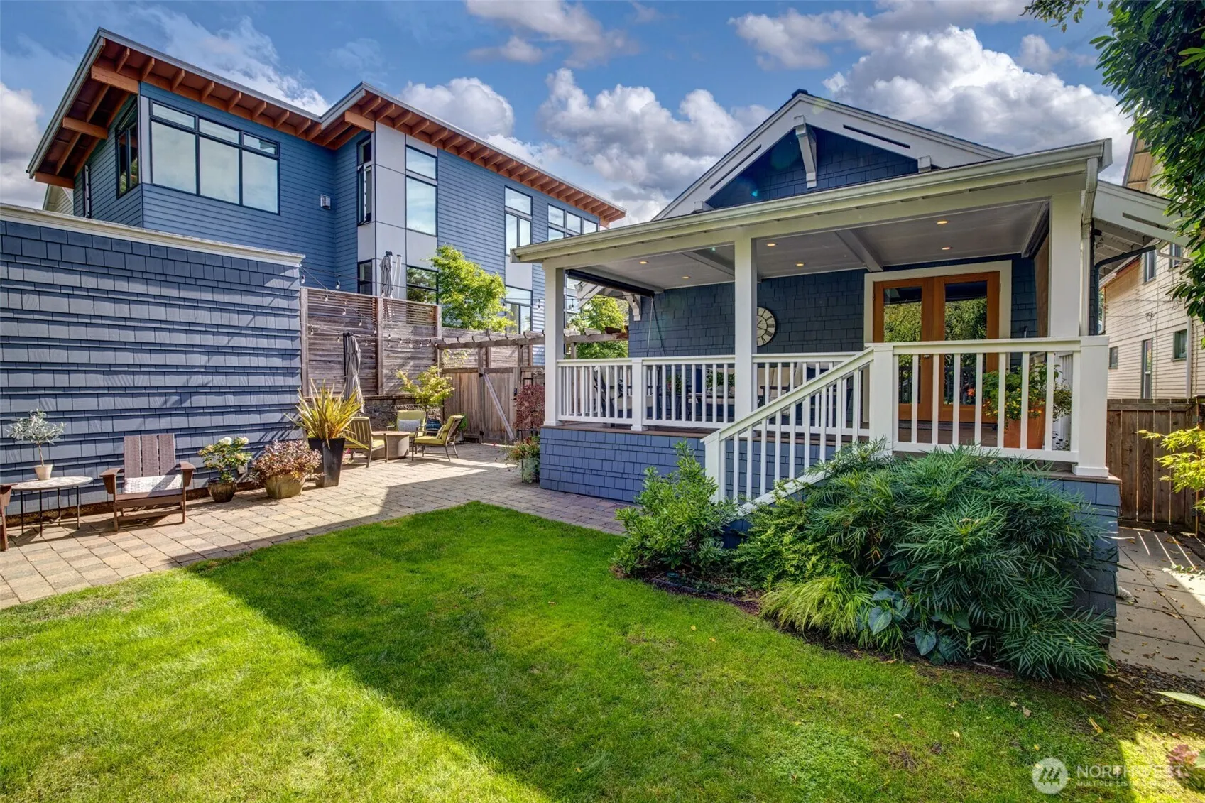 1834 N 54th Street , Seattle, WA 98103