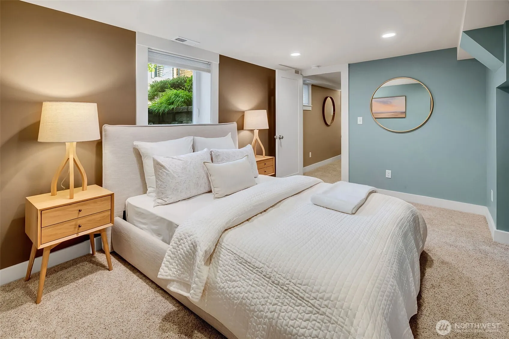 1834 N 54th Street , Seattle, WA 98103
