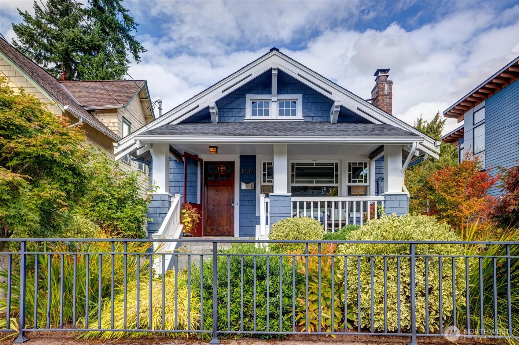 1834 N 54th Street , Seattle, WA 98103