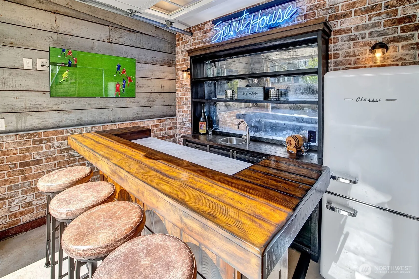 1834 N 54th Street , Seattle, WA 98103
