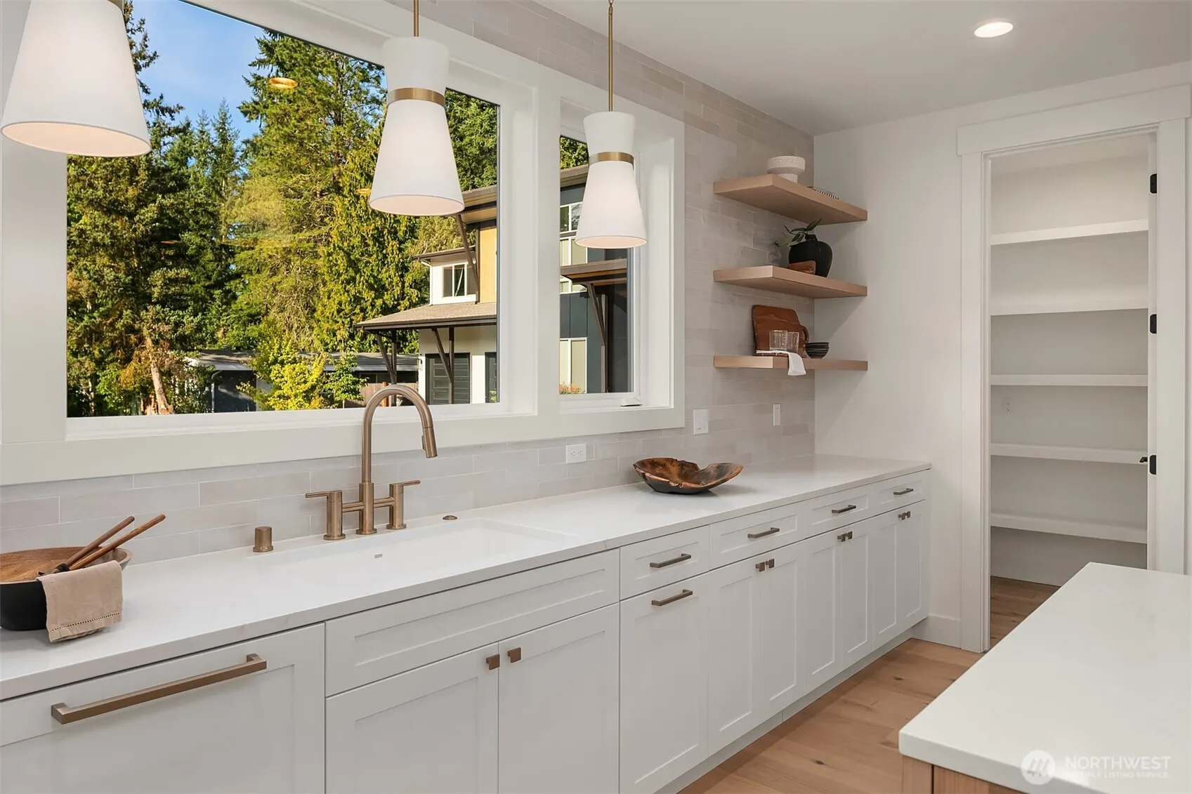 7018 127th Avenue NE, Kirkland, WA 98033
