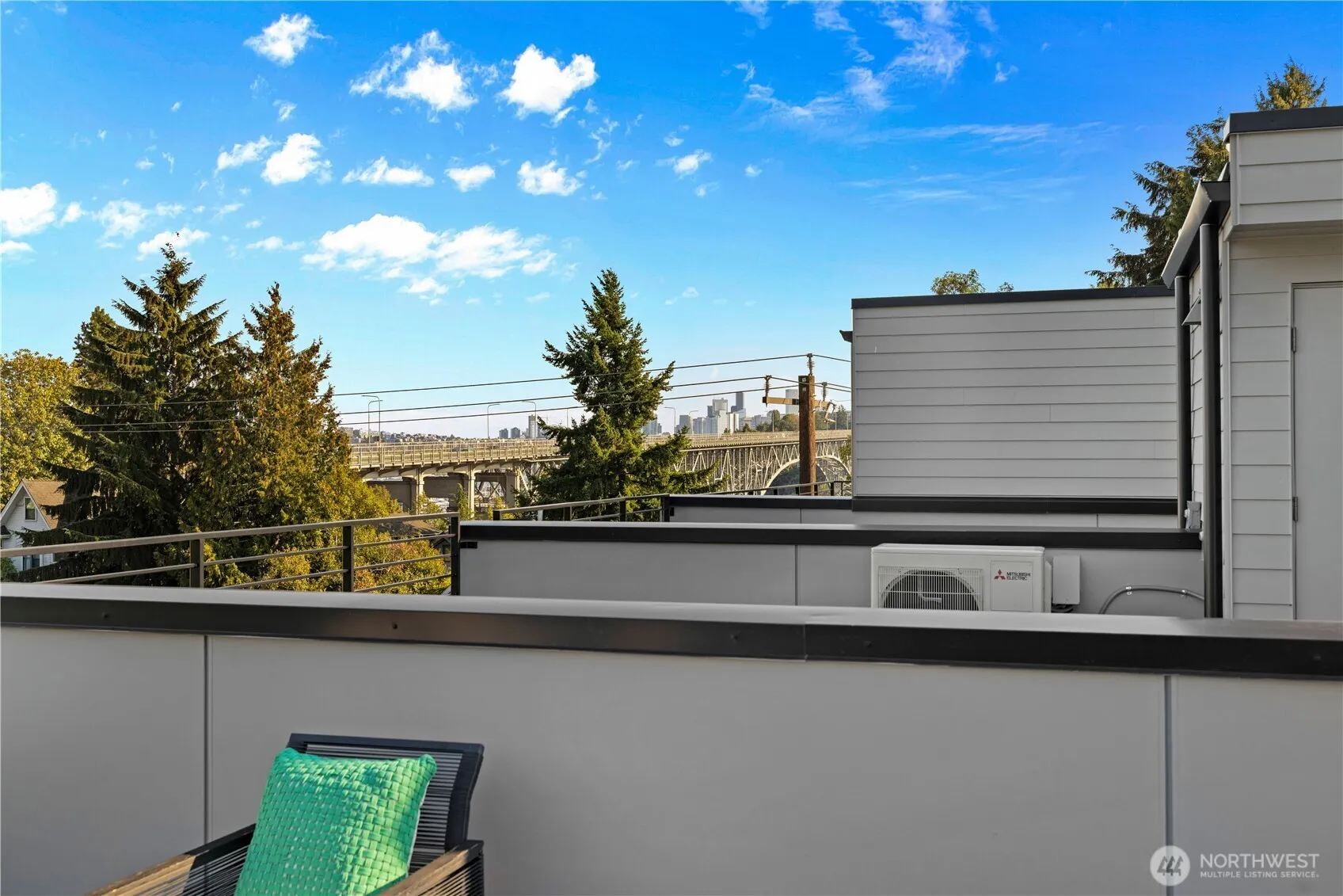 3607 Linden Avenue N, Seattle, WA 98103