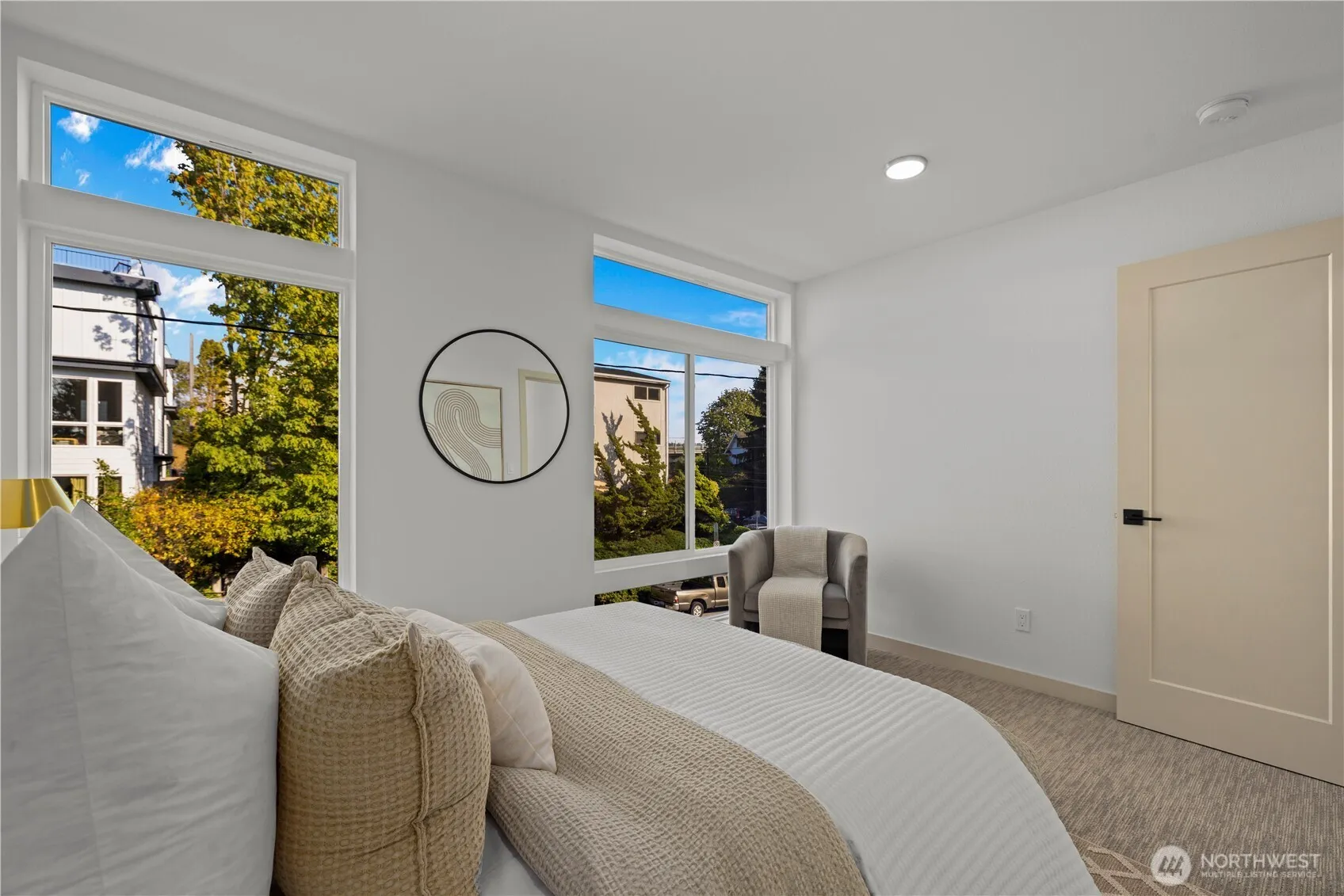 3607 Linden Avenue N, Seattle, WA 98103