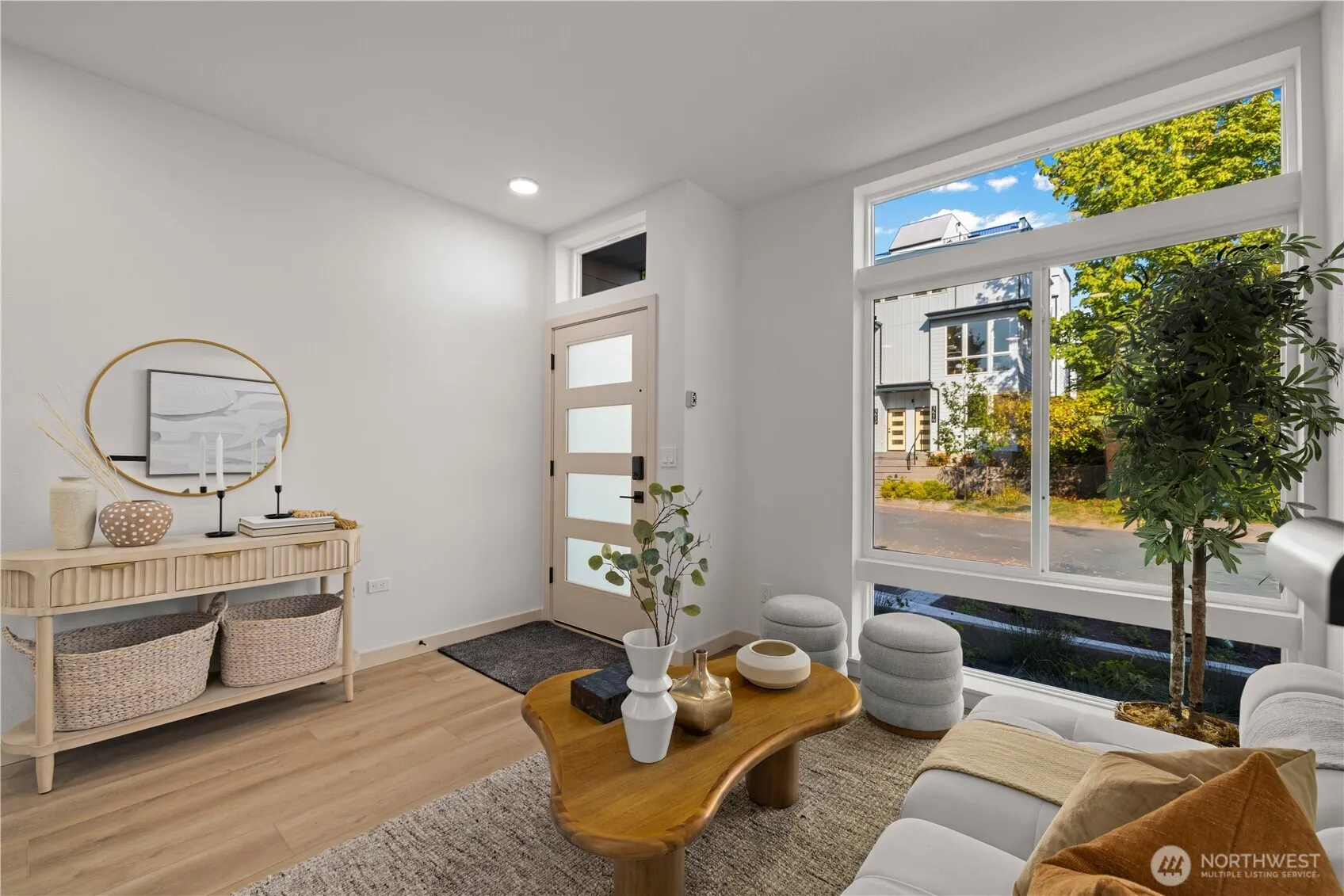 3607 Linden Avenue N, Seattle, WA 98103