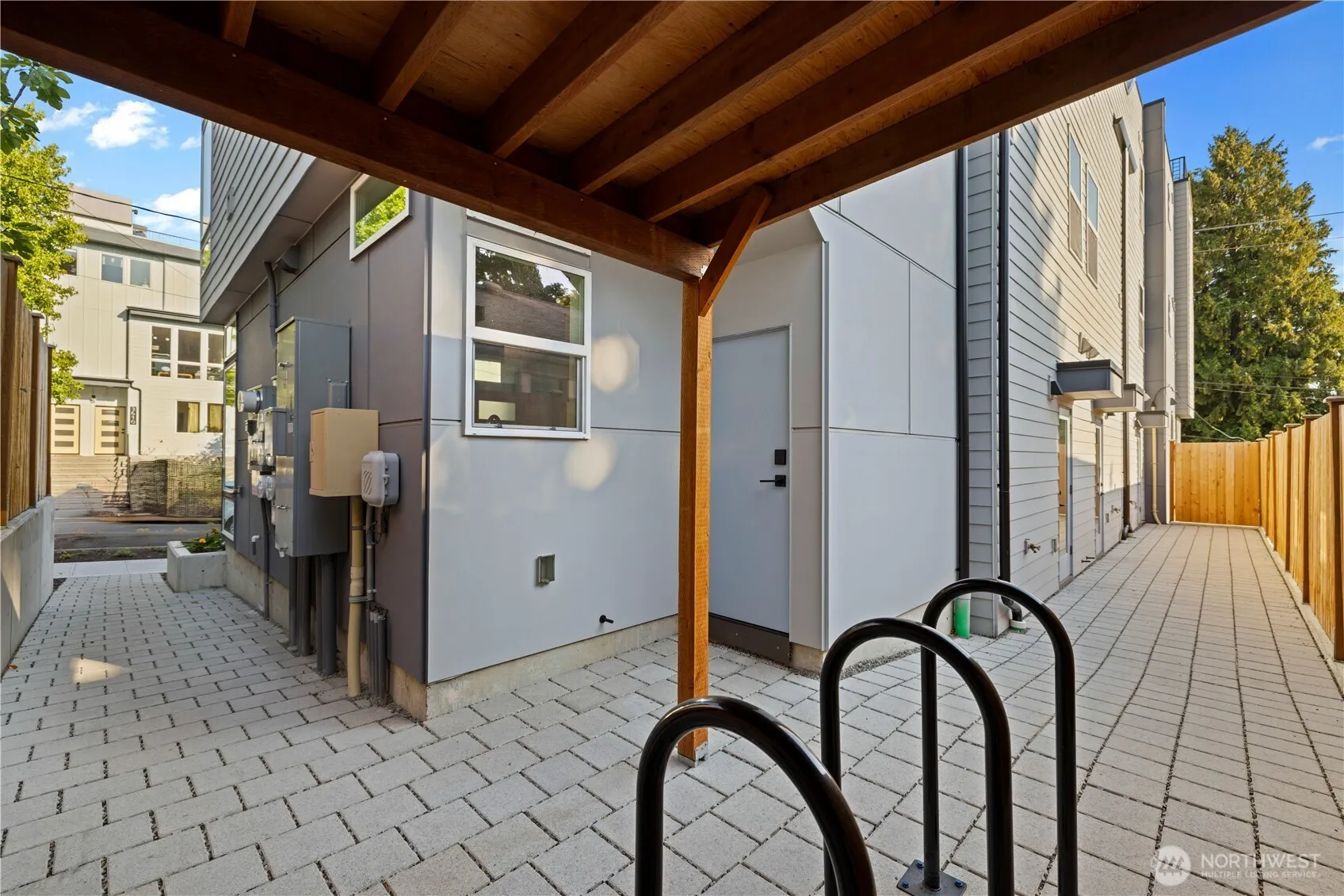 3607 Linden Avenue N, Seattle, WA 98103