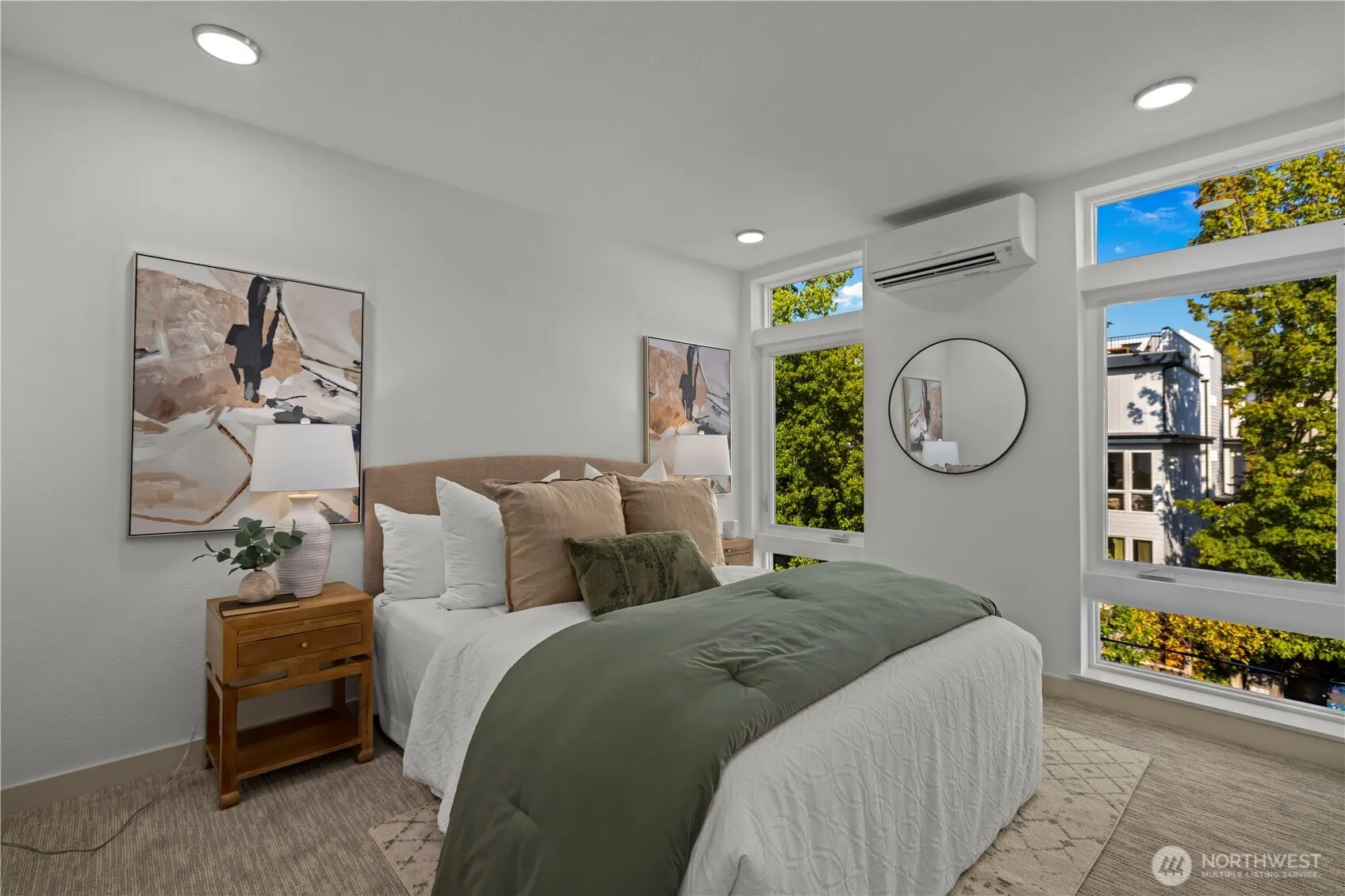 3607 Linden Avenue N, Seattle, WA 98103