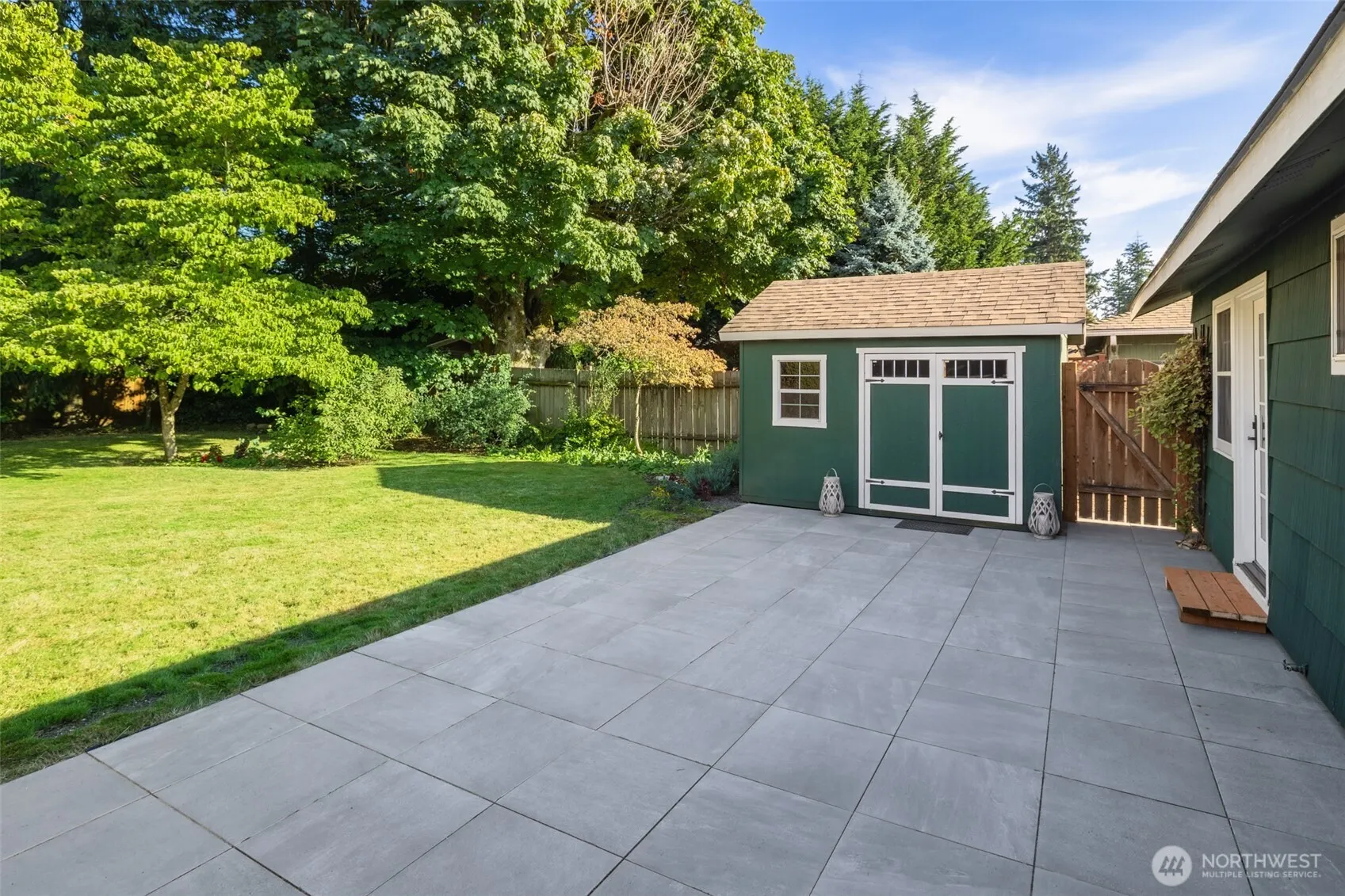 1300 Queen Avenue NE, Renton, WA 98056