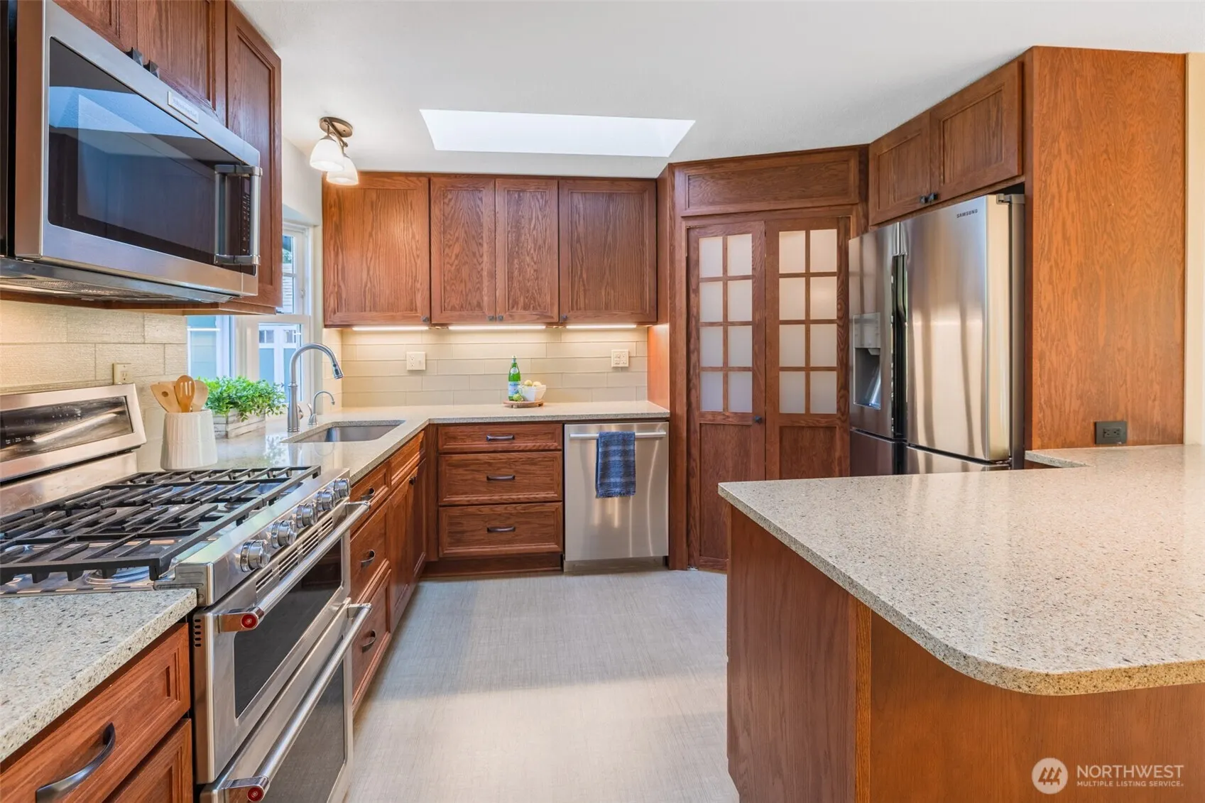 1300 Queen Avenue NE, Renton, WA 98056