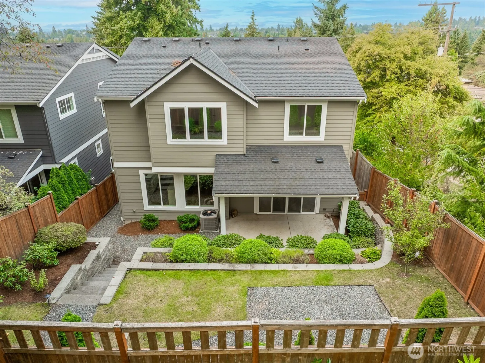 7560 30th Avenue NE, Seattle, WA 98115