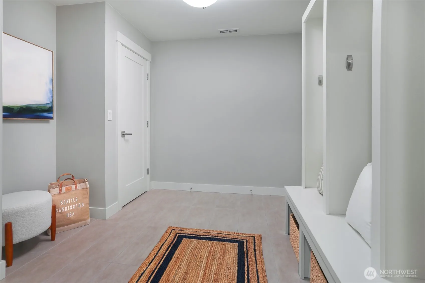 7560 30th Avenue NE, Seattle, WA 98115