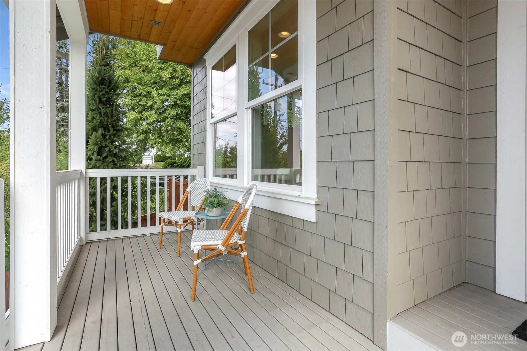 7560 30th Avenue NE, Seattle, WA 98115
