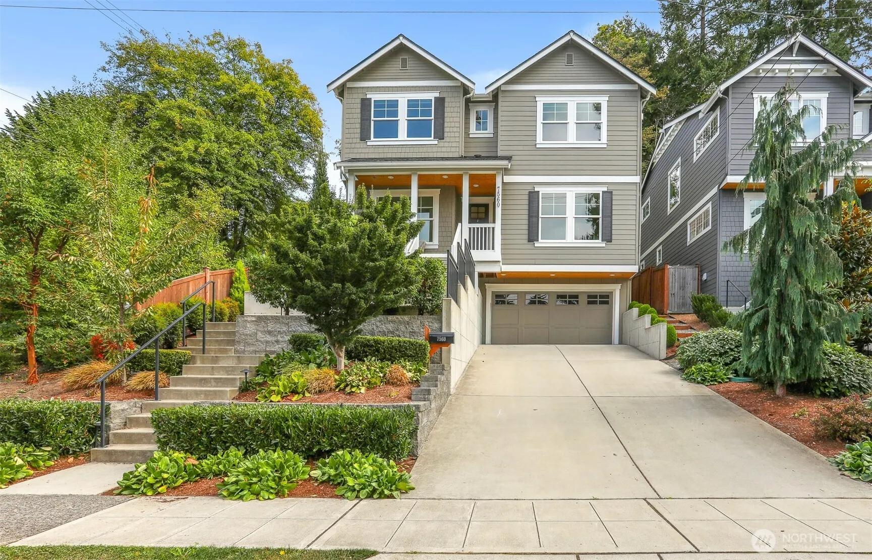 7560 30th Avenue NE, Seattle, WA 98115