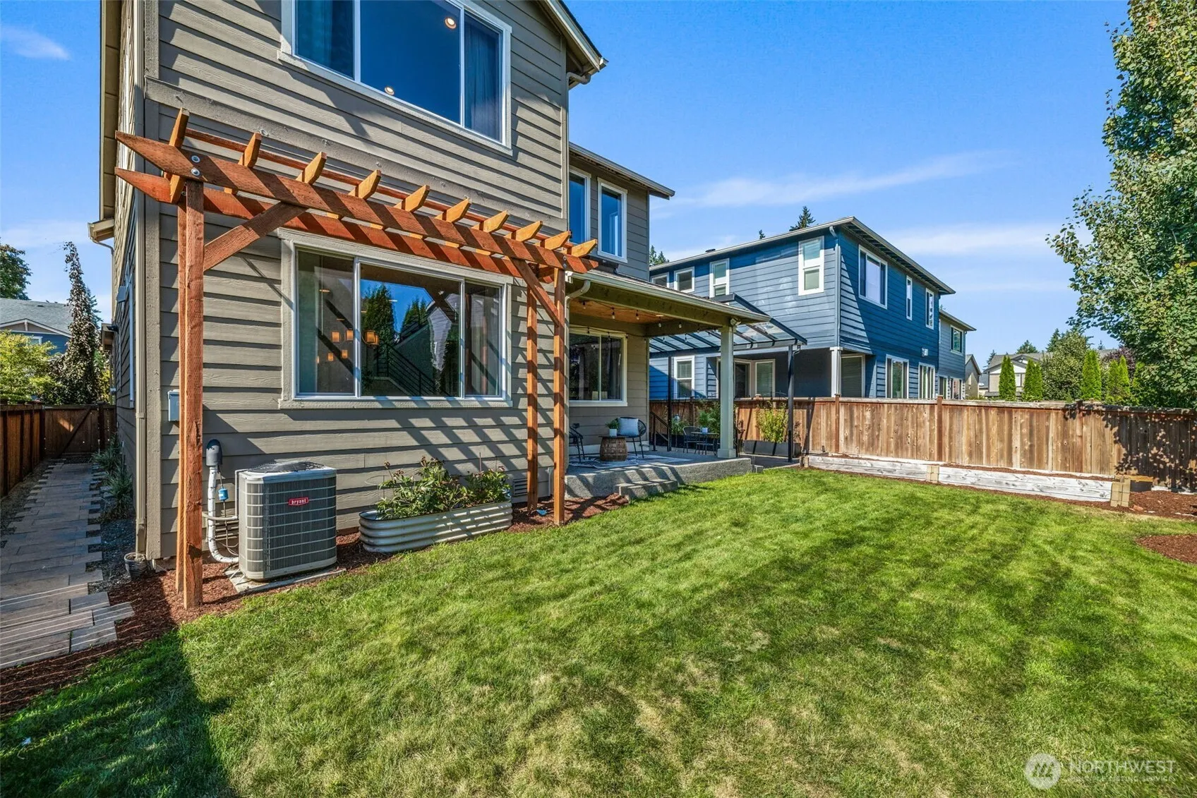 264 Field Place SE, Renton, WA 98059