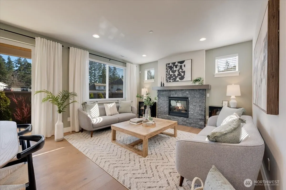 20914 99th Place S, Kent, WA 98031