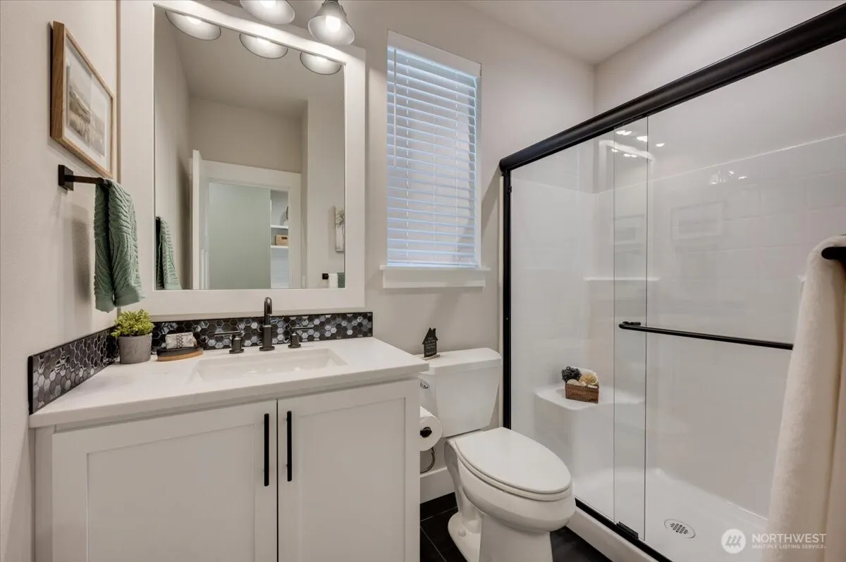 20914 99th Place S, Kent, WA 98031