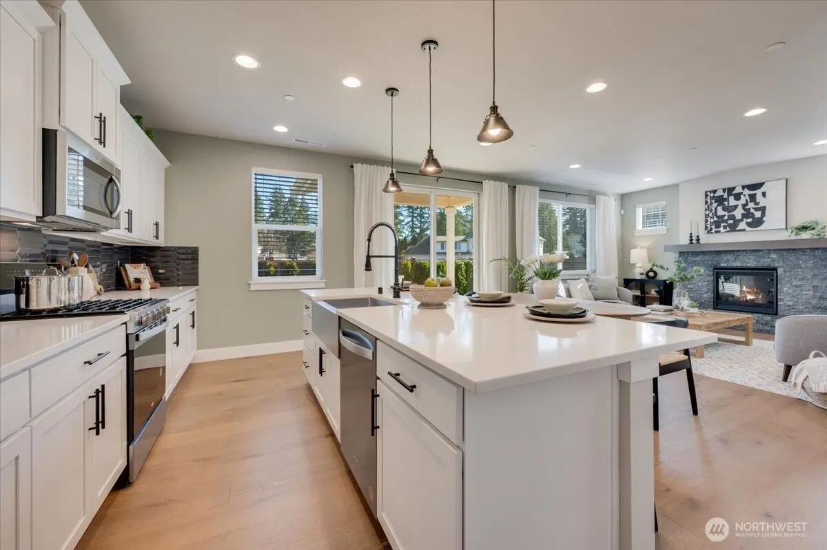 20914 99th Place S, Kent, WA 98031