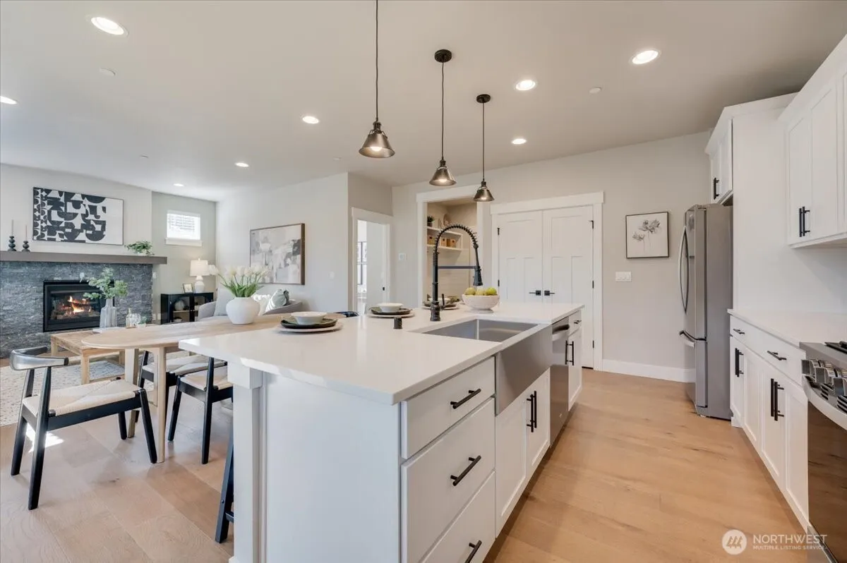20914 99th Place S, Kent, WA 98031