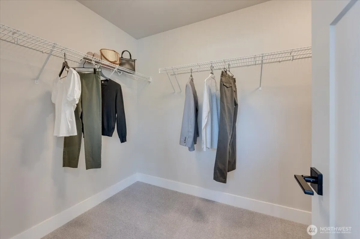 20914 99th Place S, Kent, WA 98031