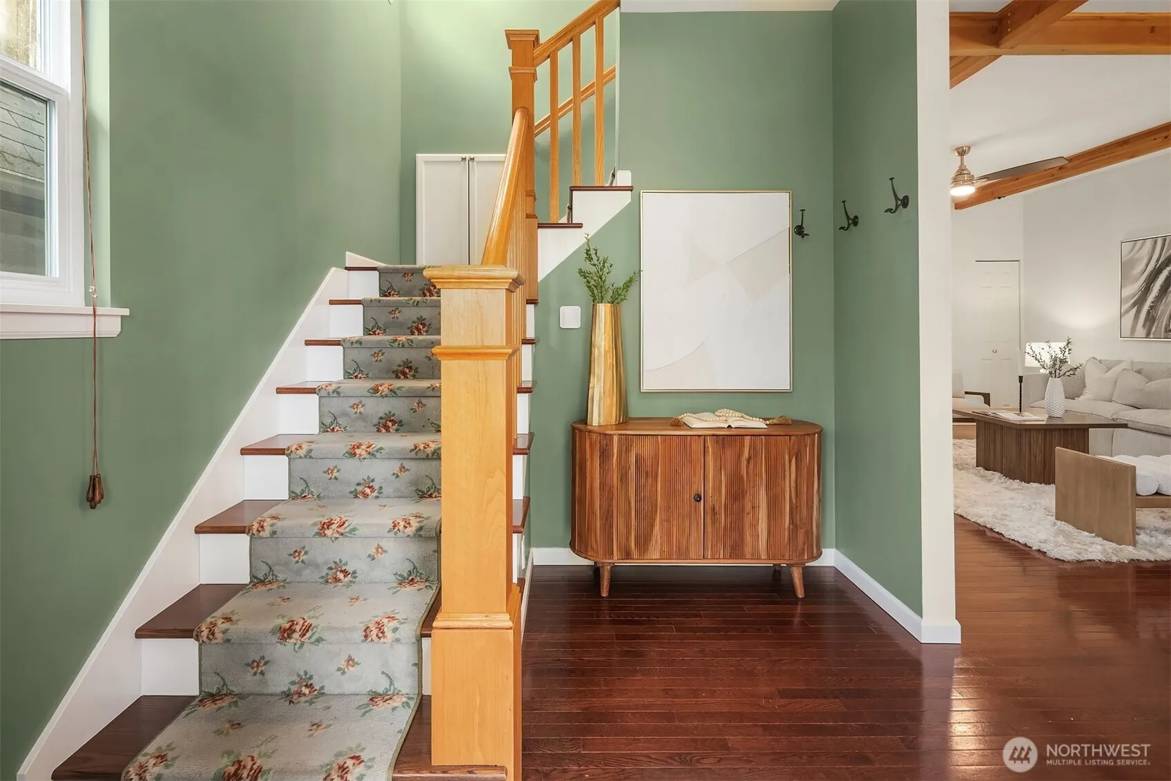 1629 22nd Avenue , Seattle, WA 98122