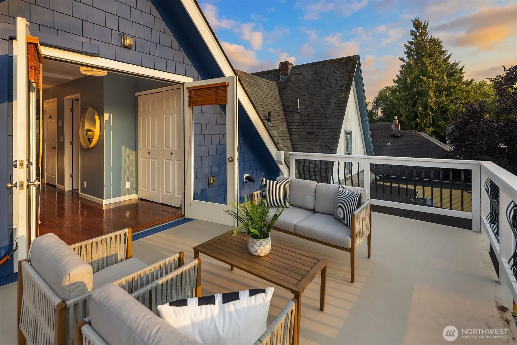 1629 22nd Avenue , Seattle, WA 98122