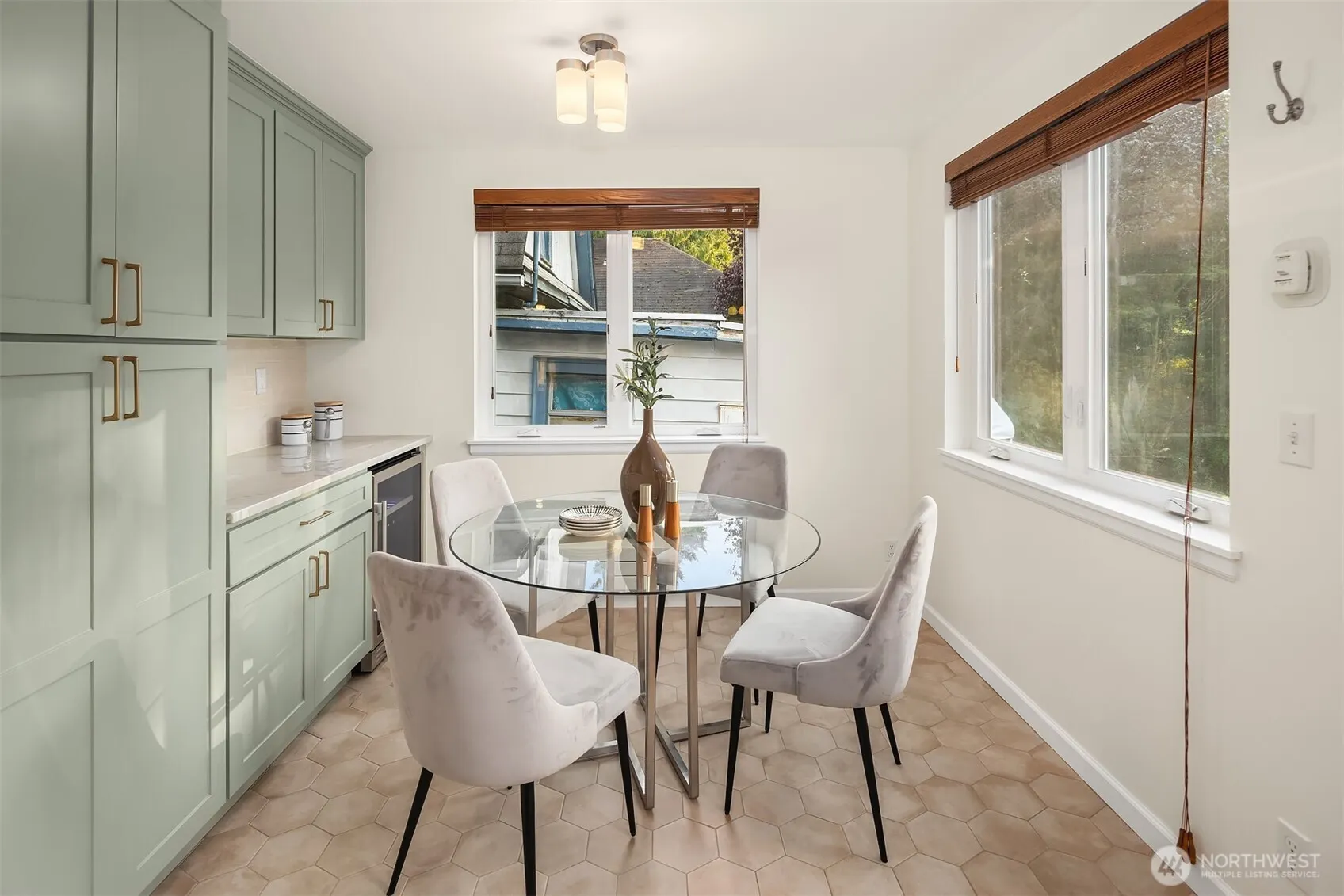 1629 22nd Avenue , Seattle, WA 98122