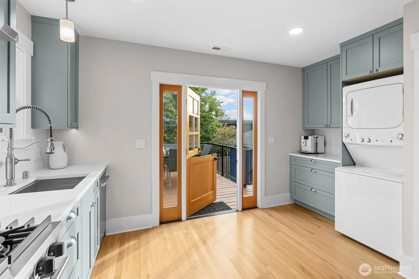 219 5th Avenue W, Kirkland, WA 98033