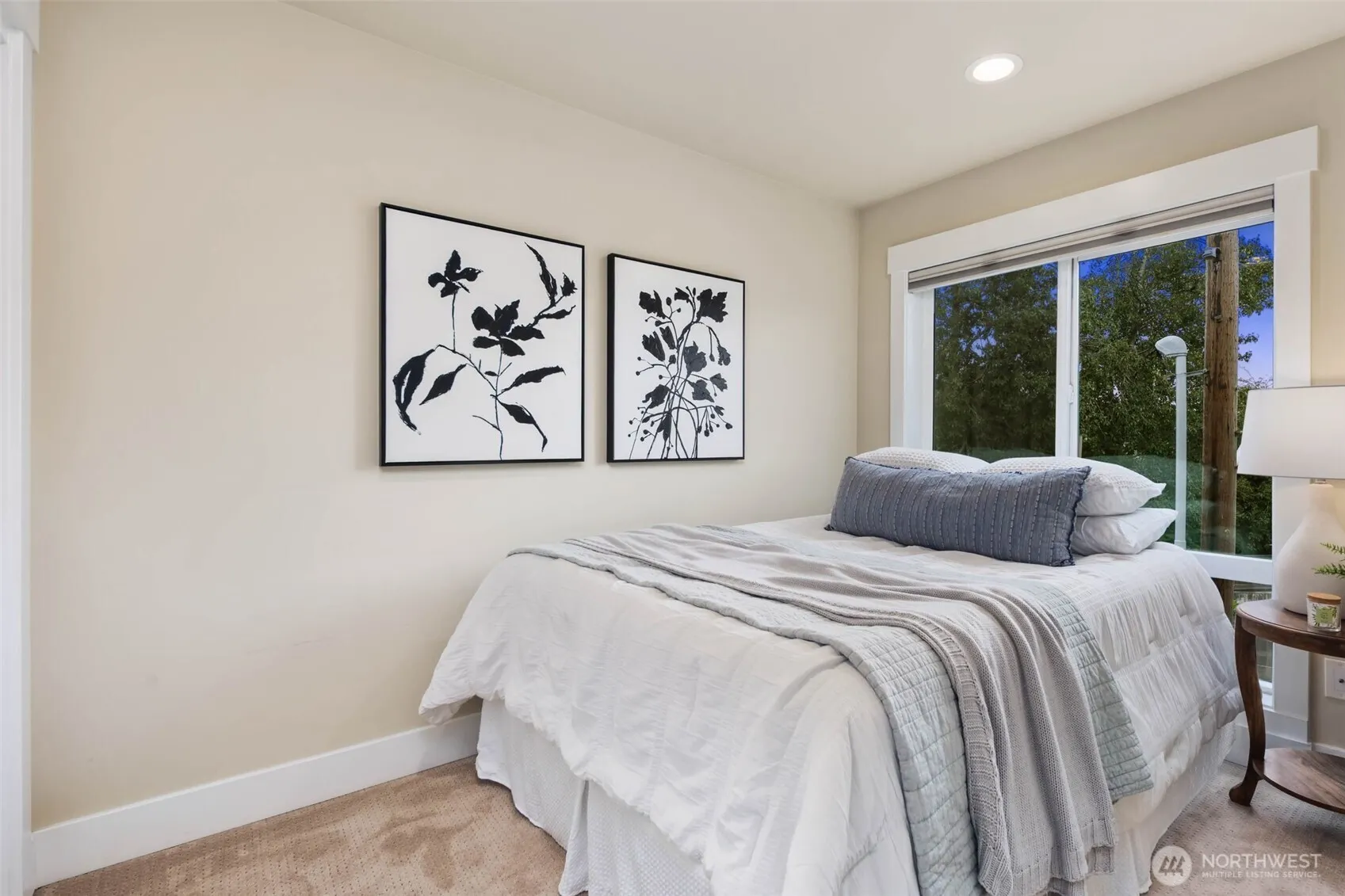 8517 7th Avenue S, Seattle, WA 98108-4379
