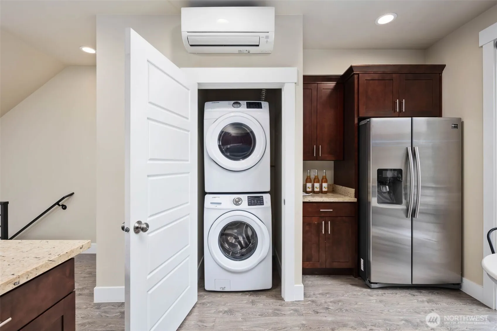8517 7th Avenue S, Seattle, WA 98108-4379