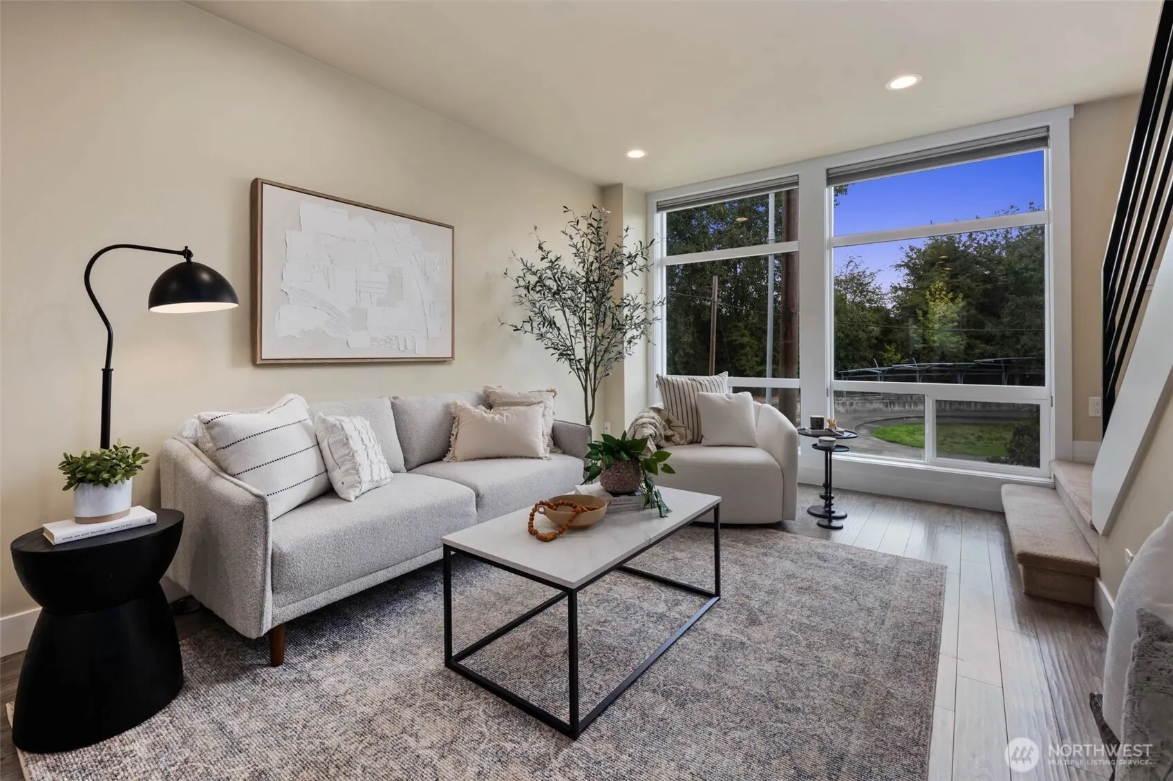 8517 7th Avenue S, Seattle, WA 98108-4379