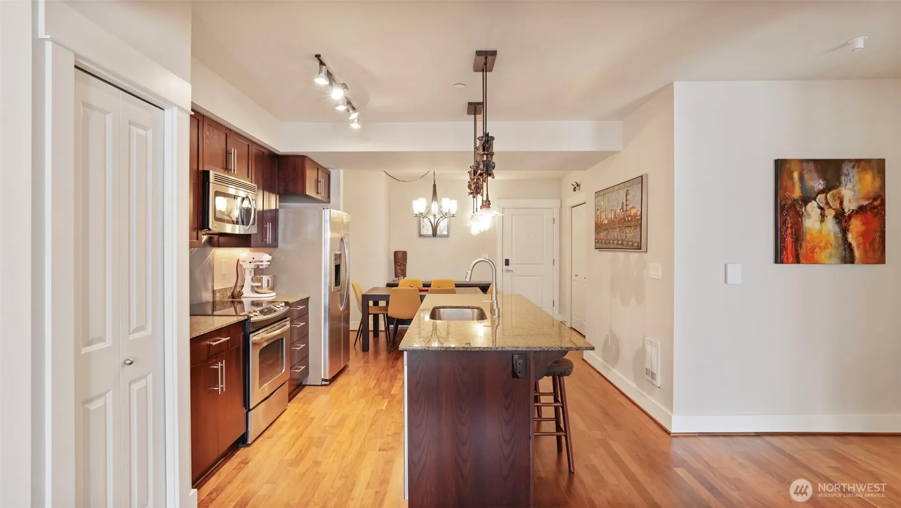 699 John Street #513, Seattle, WA 98109