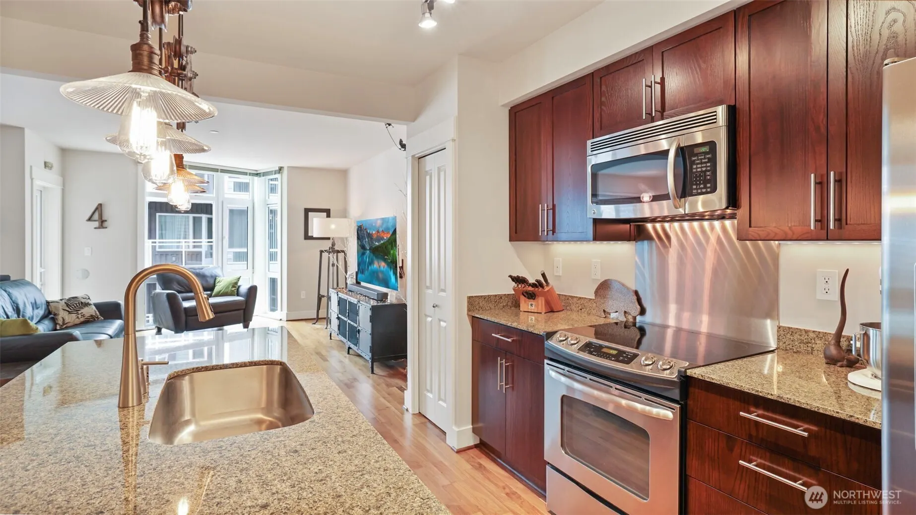 699 John Street #513, Seattle, WA 98109