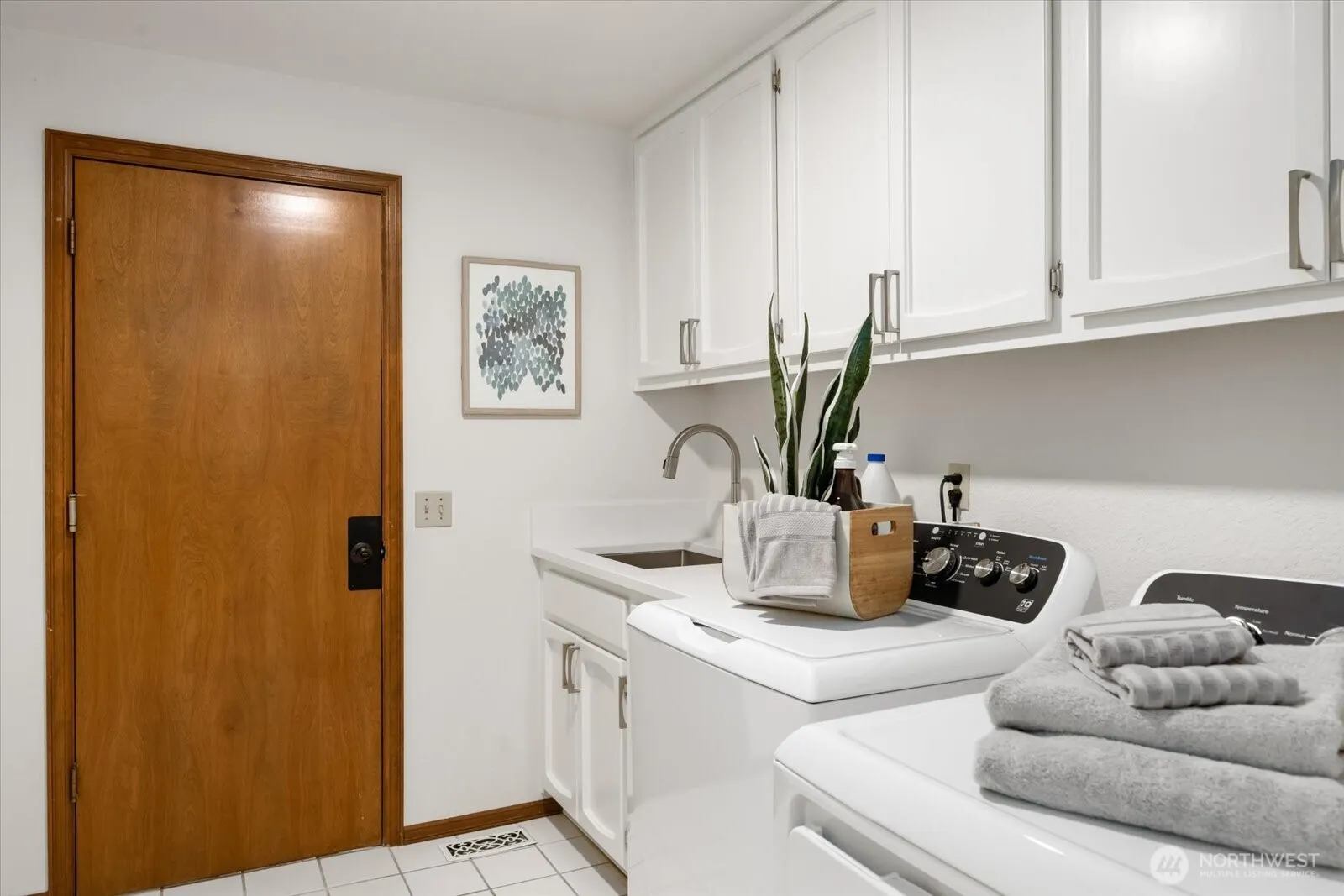 14210 207th Place NE, Woodinville, WA 98077