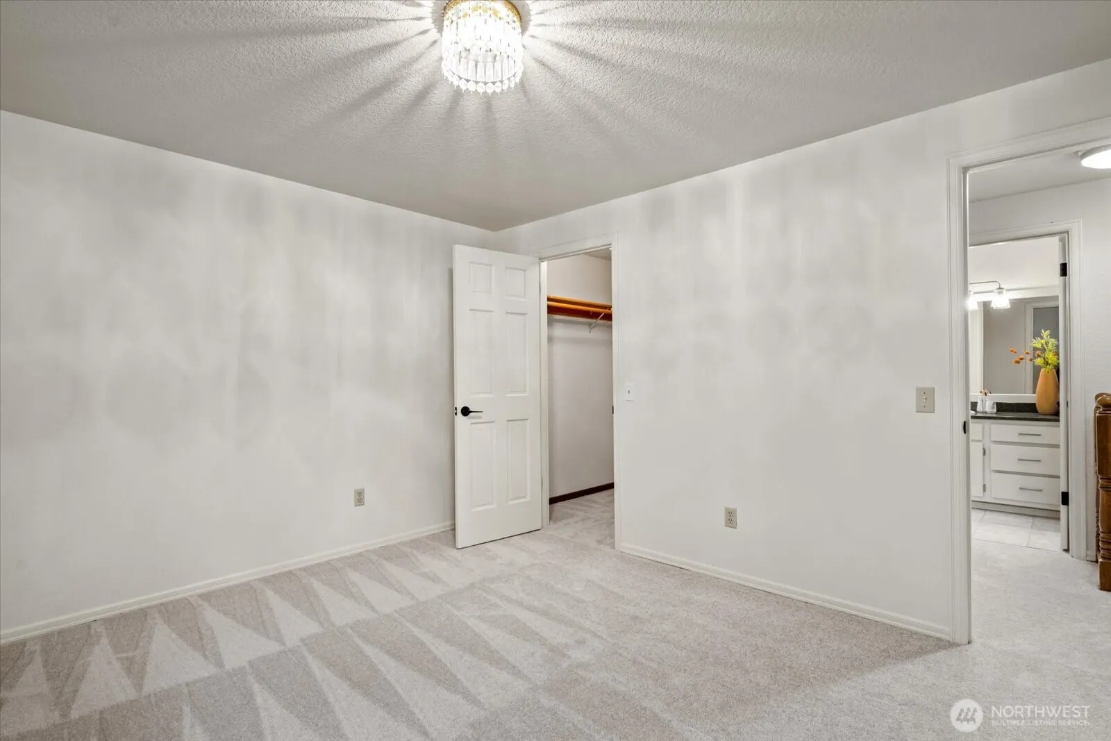14210 207th Place NE, Woodinville, WA 98077