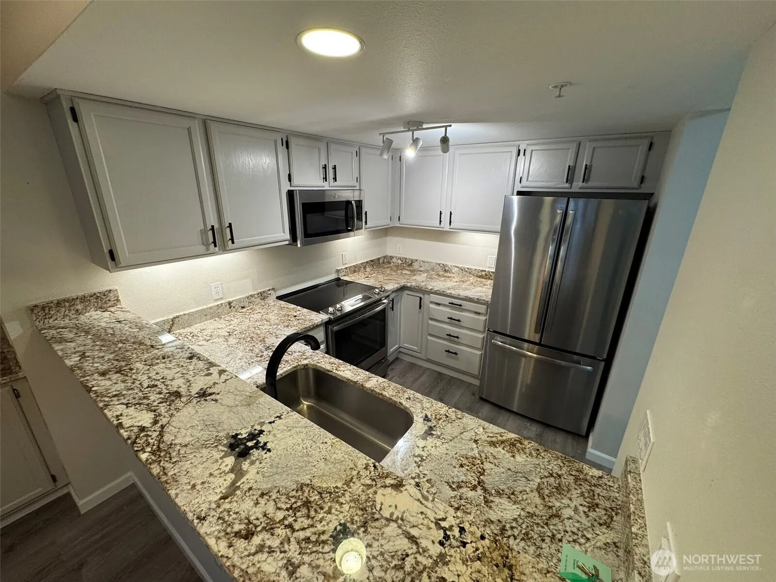 4109 SE 224th Lane #102, Issaquah, WA 98029