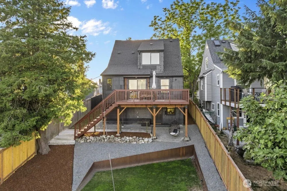 5926 34th Avenue SW, Seattle, WA 98126