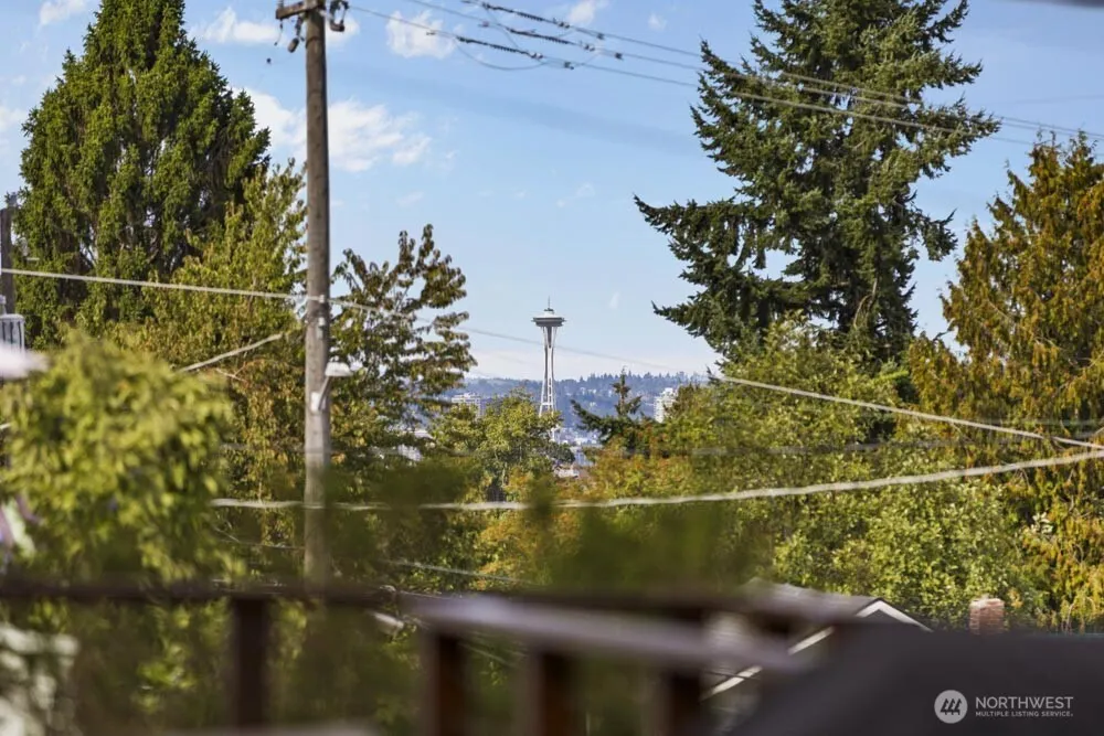 5926 34th Avenue SW, Seattle, WA 98126