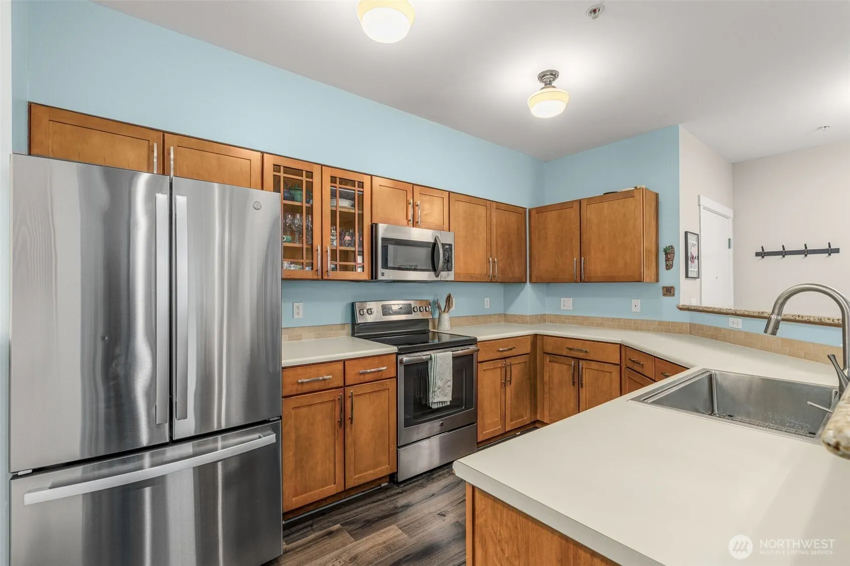 2990 SW Raymond Street #204, Seattle, WA 98126