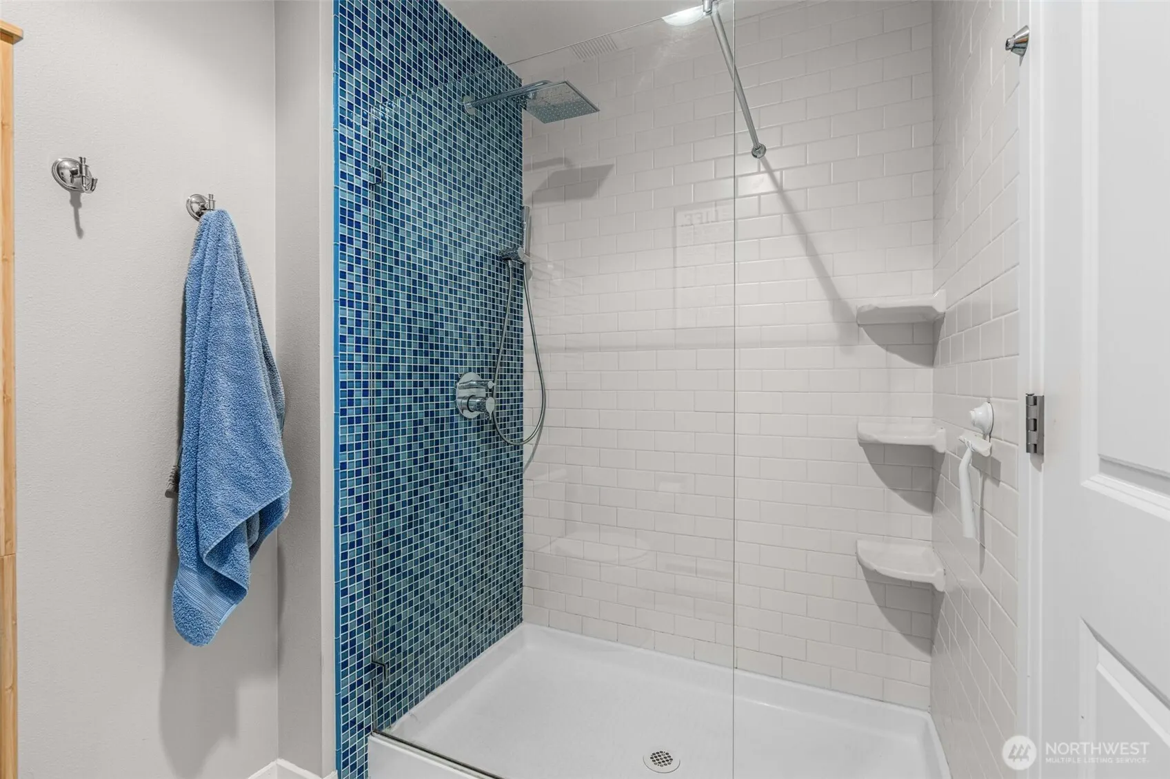 2990 SW Raymond Street #204, Seattle, WA 98126