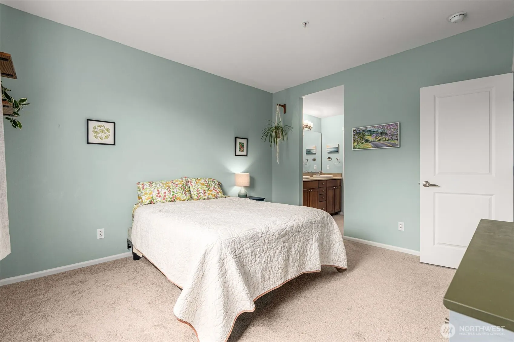 2990 SW Raymond Street #204, Seattle, WA 98126