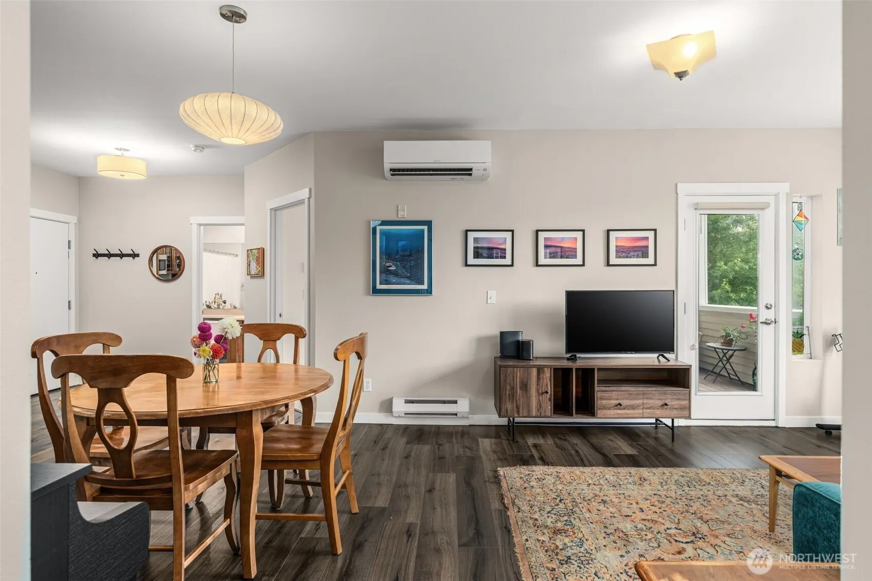 2990 SW Raymond Street #204, Seattle, WA 98126