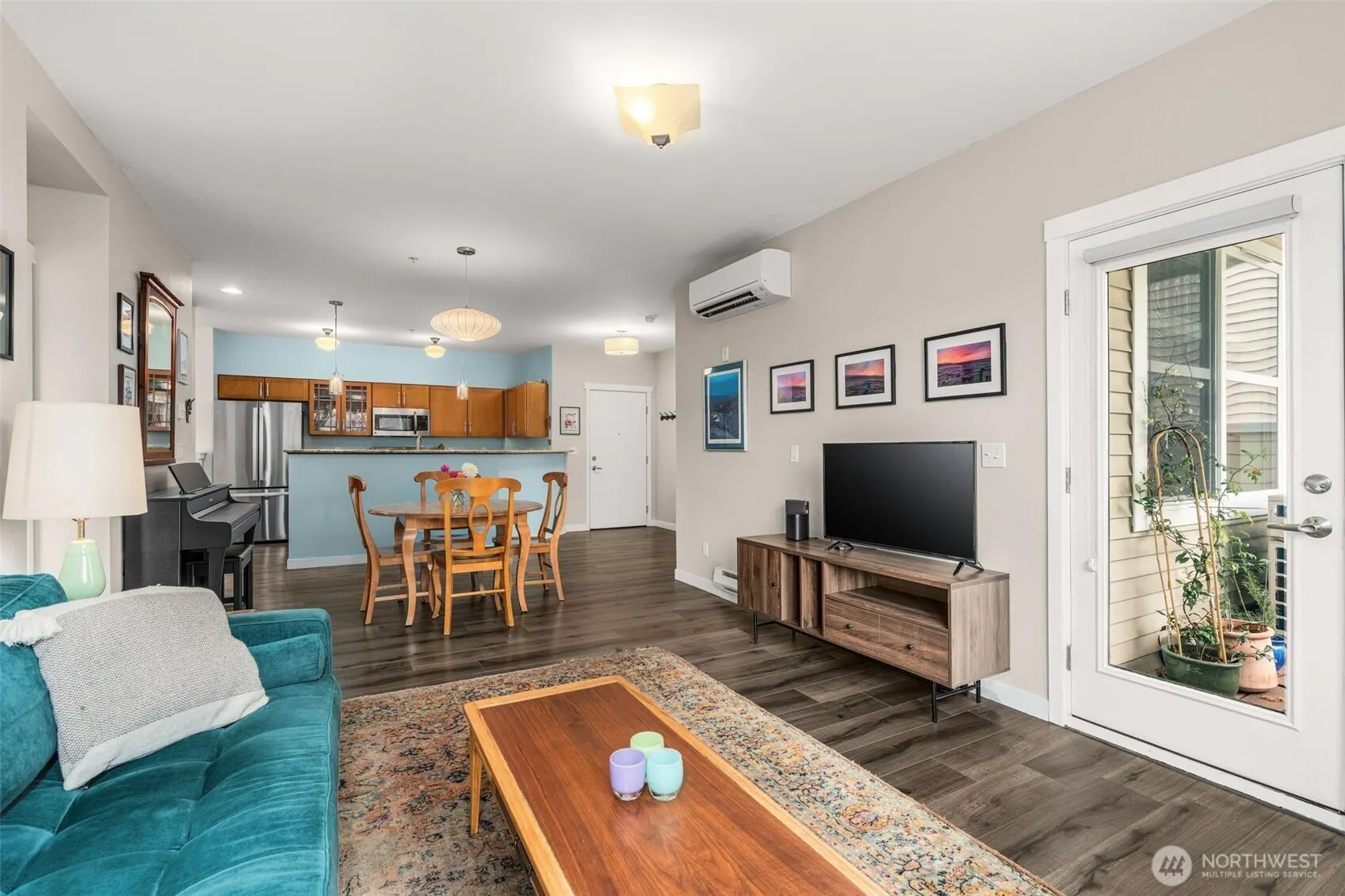 2990 SW Raymond Street #204, Seattle, WA 98126