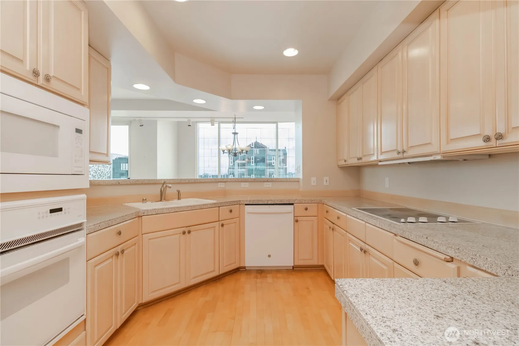 177 107th Avenue NE #2206, Bellevue, WA 98004
