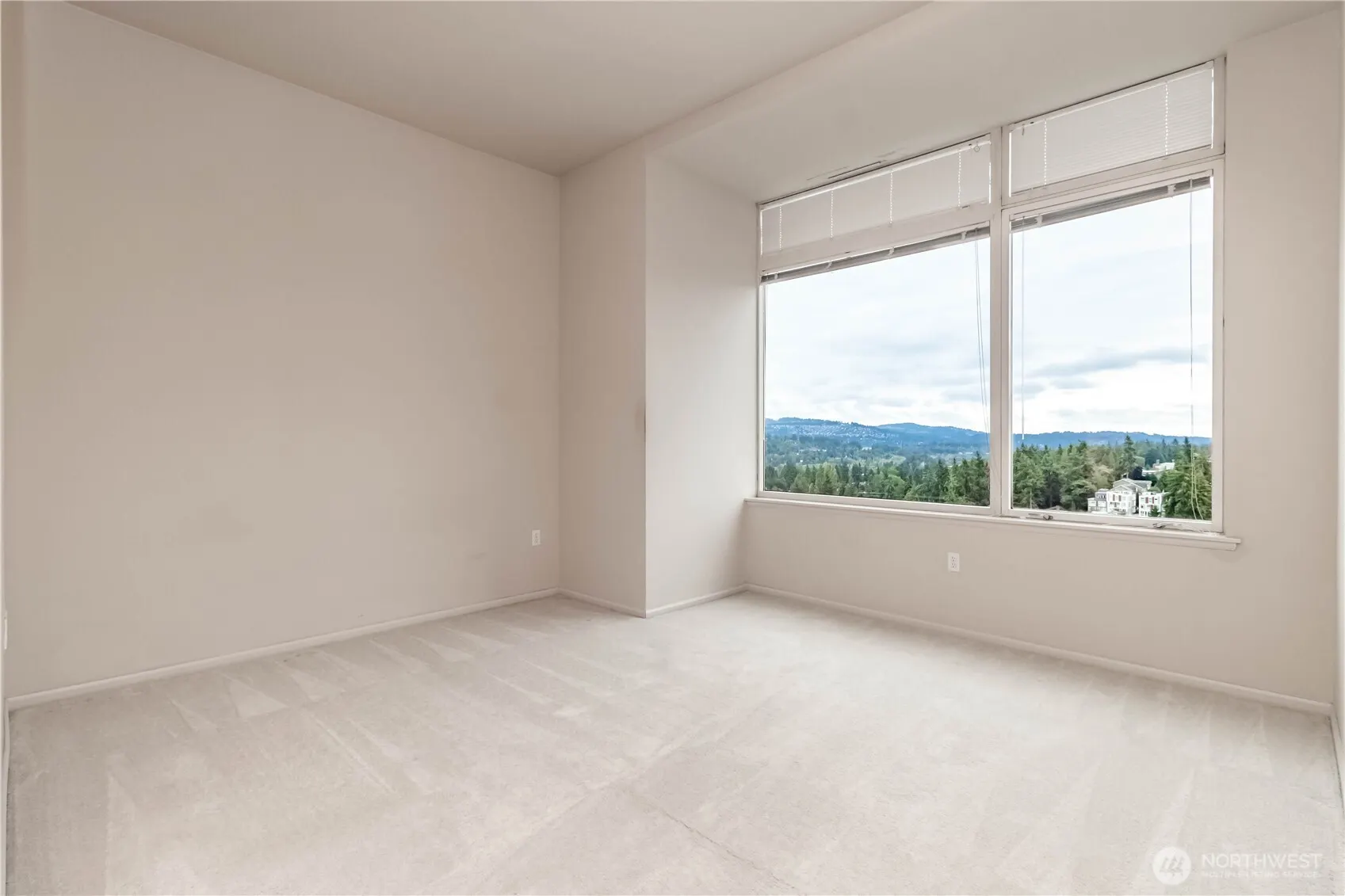 177 107th Avenue NE #2206, Bellevue, WA 98004