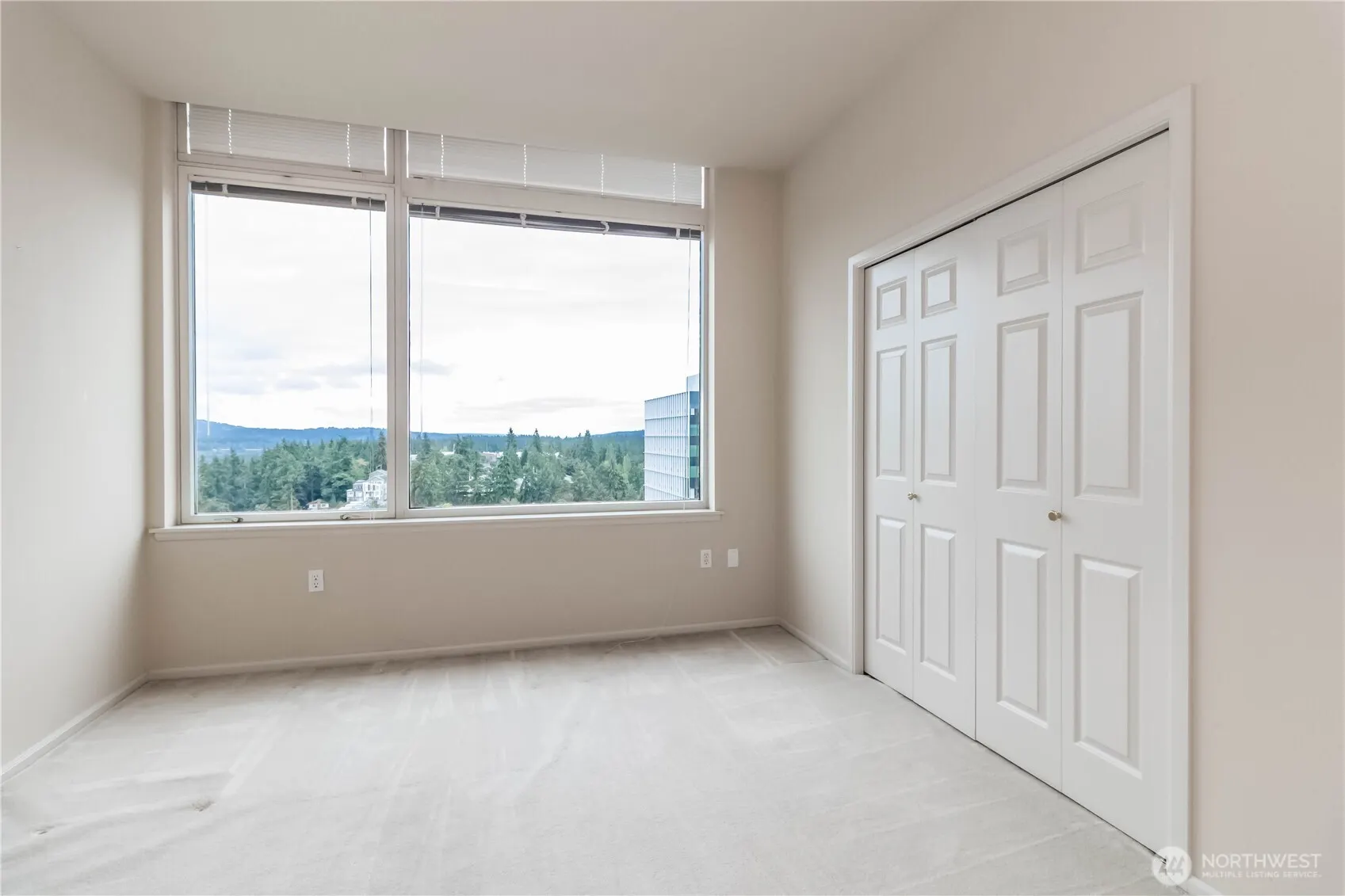 177 107th Avenue NE #2206, Bellevue, WA 98004