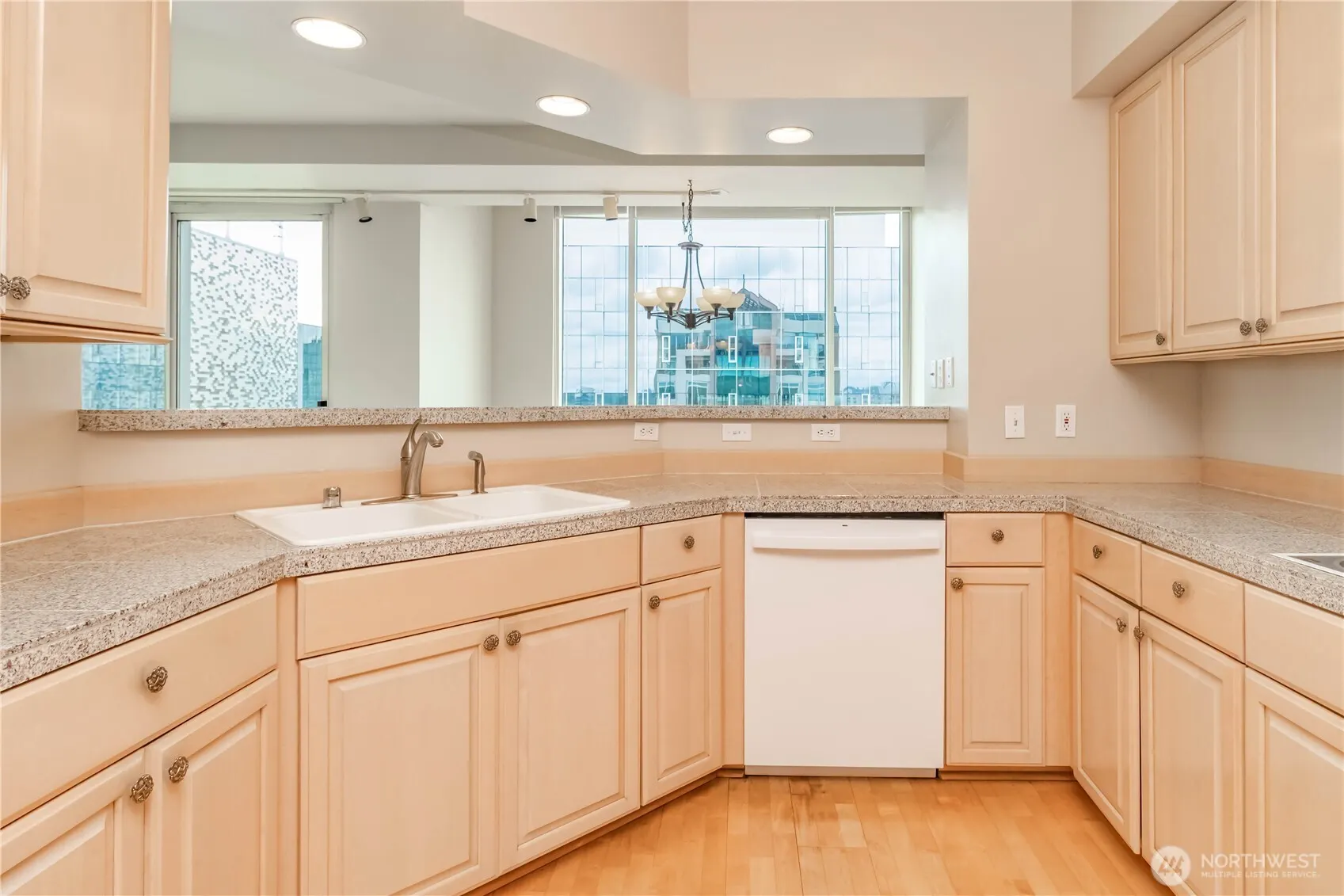 177 107th Avenue NE #2206, Bellevue, WA 98004