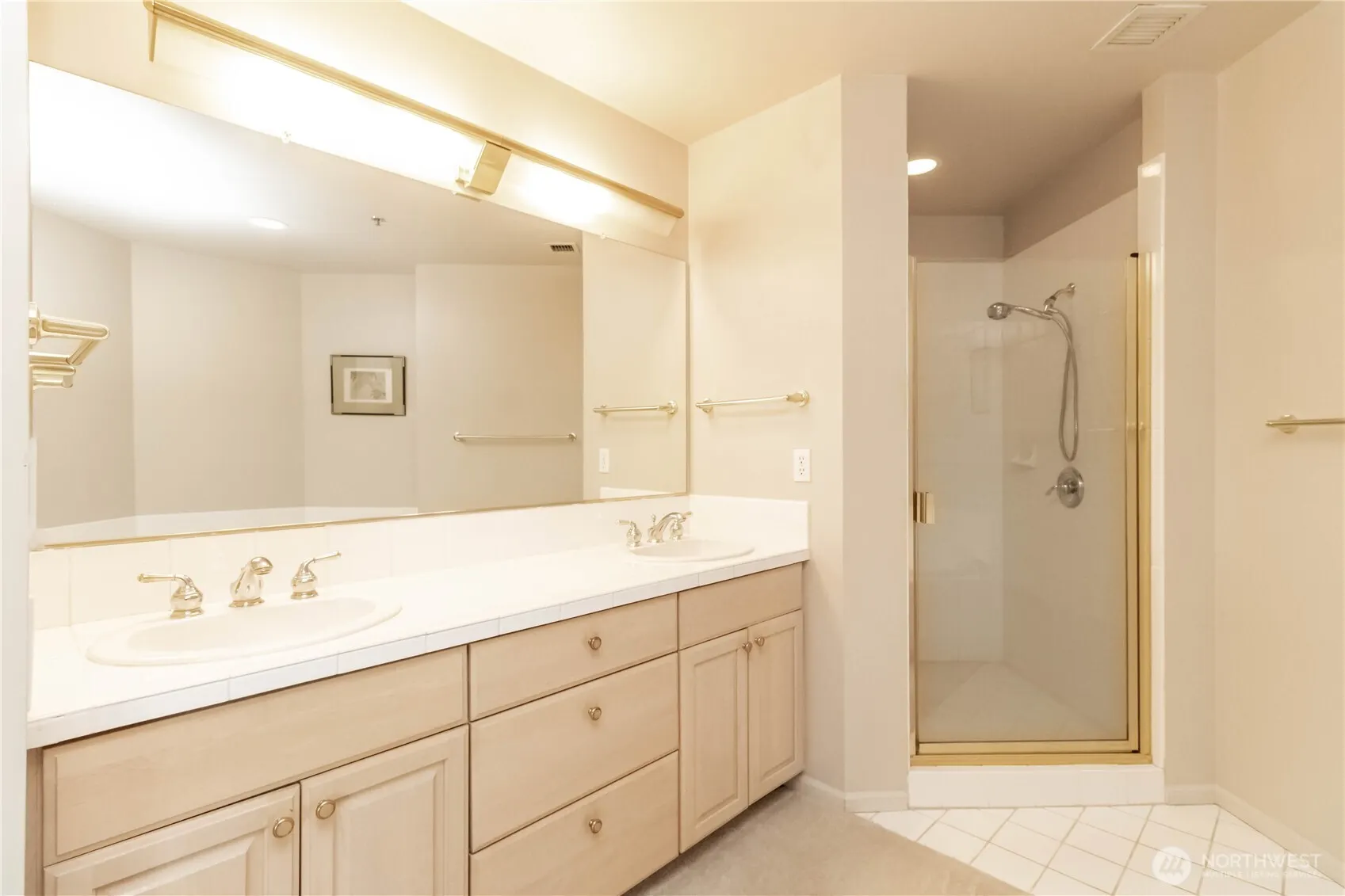 177 107th Avenue NE #2206, Bellevue, WA 98004