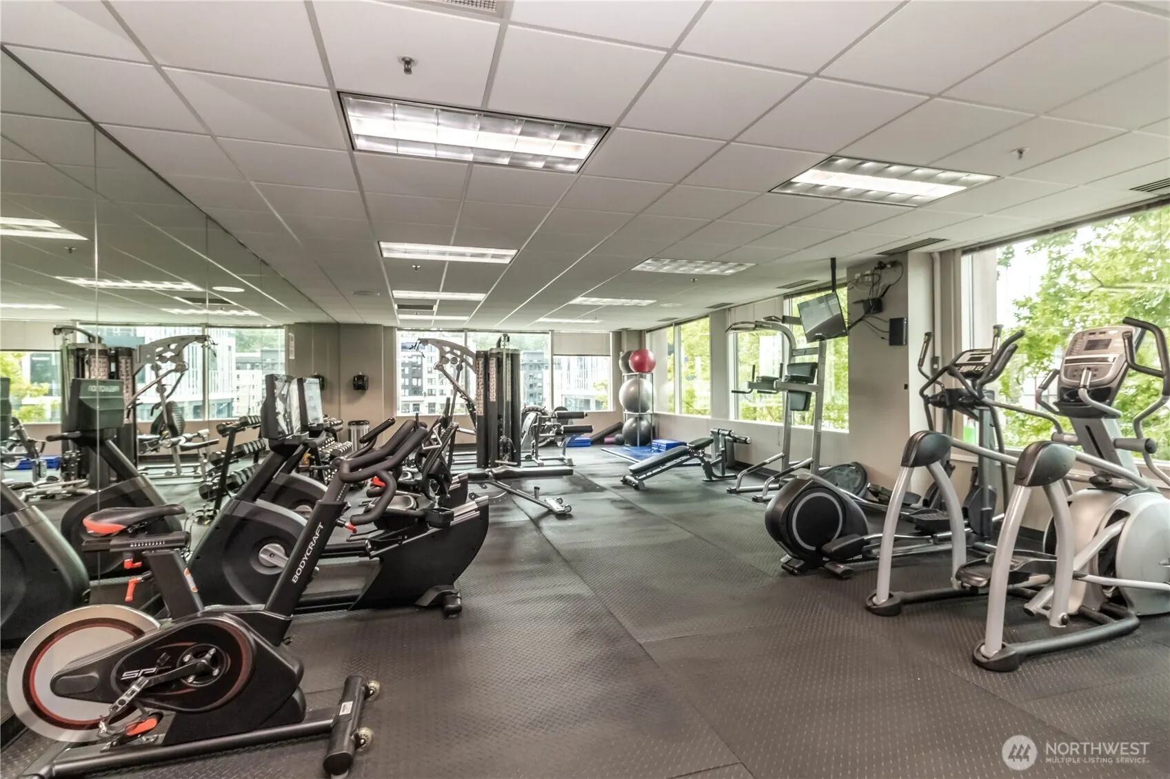 177 107th Avenue NE #2206, Bellevue, WA 98004