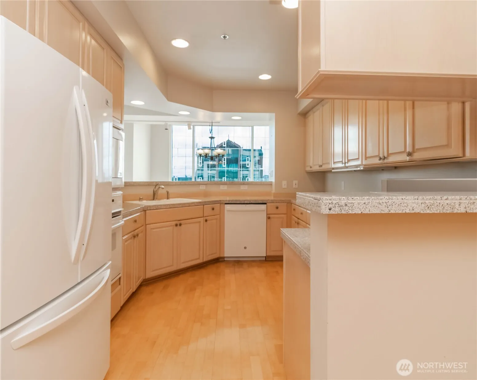 177 107th Avenue NE #2206, Bellevue, WA 98004